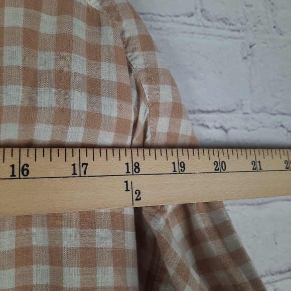Madewell Courier Side Button Shirt in Gingham - Picture 9 of 11